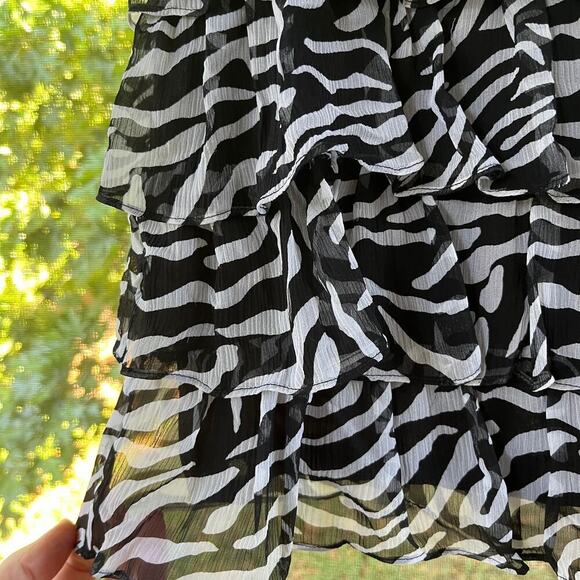 INC International Concepts Animal Print Mini Skirt 100% Silk Size 8. NEW - Picture 3 of 7